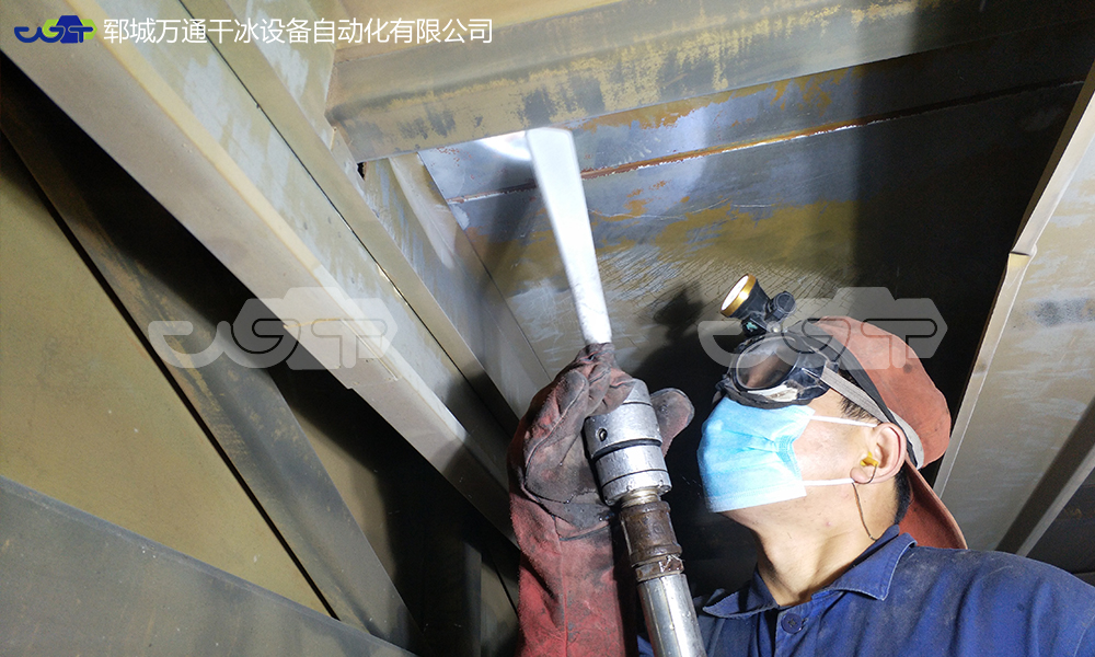 塑料薄膜业 TDO 风箱、链铗干冰清洗革新：不拆卸清洗技术全解析